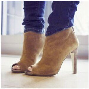 ❤️356 Julianne Hough for Sole Society Angela Peep Toe Leather Tan Bootie Heels